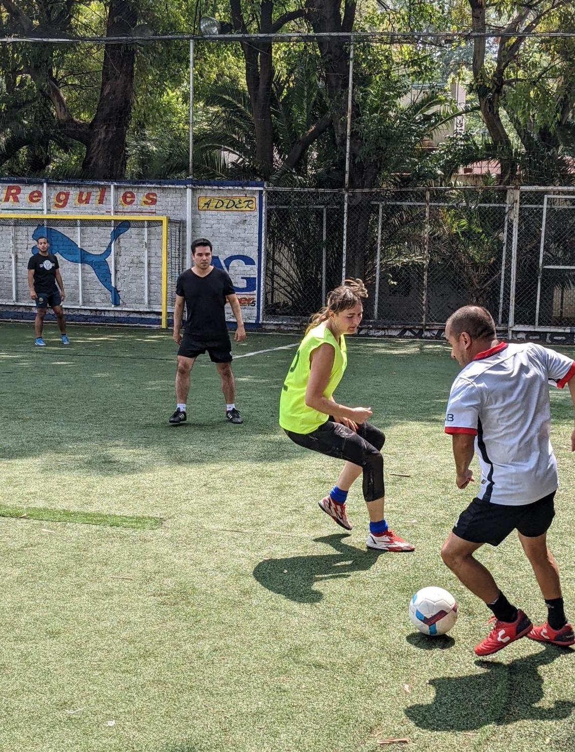 Victor vs Jessica en La Roma
