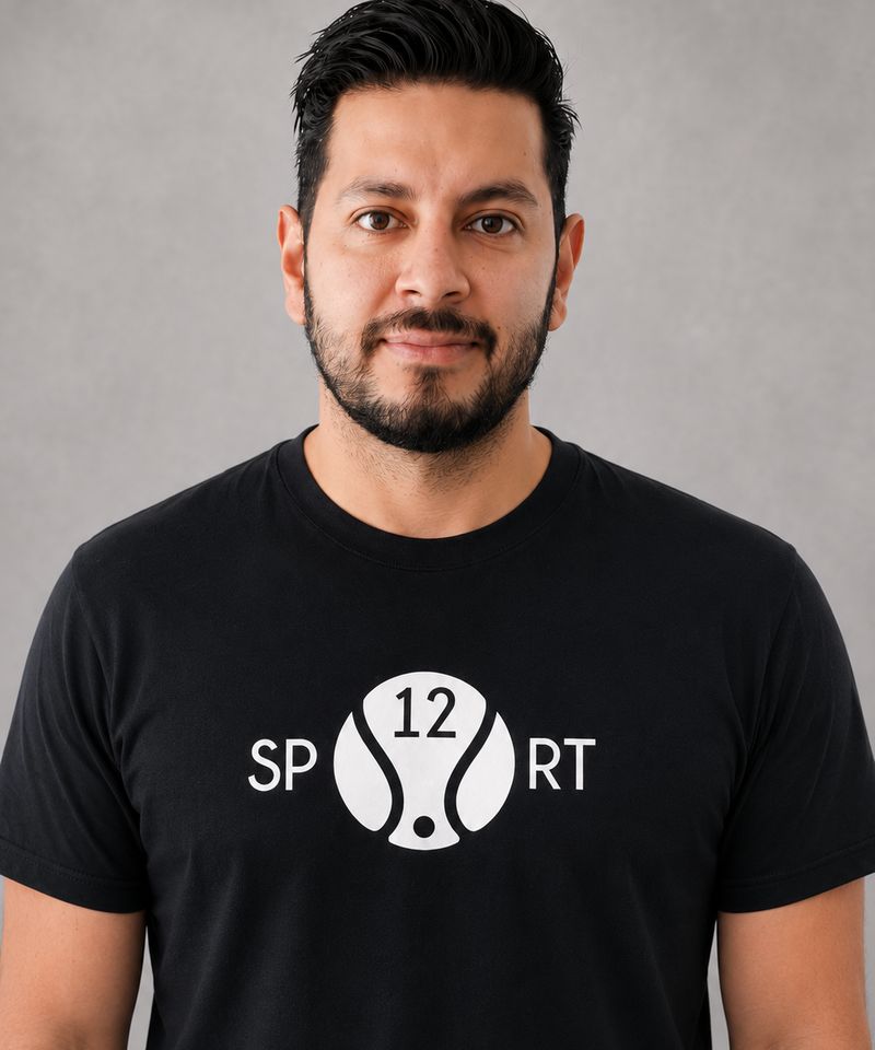 Abraham Zaldívar, del equipo de finanzas de Sport12